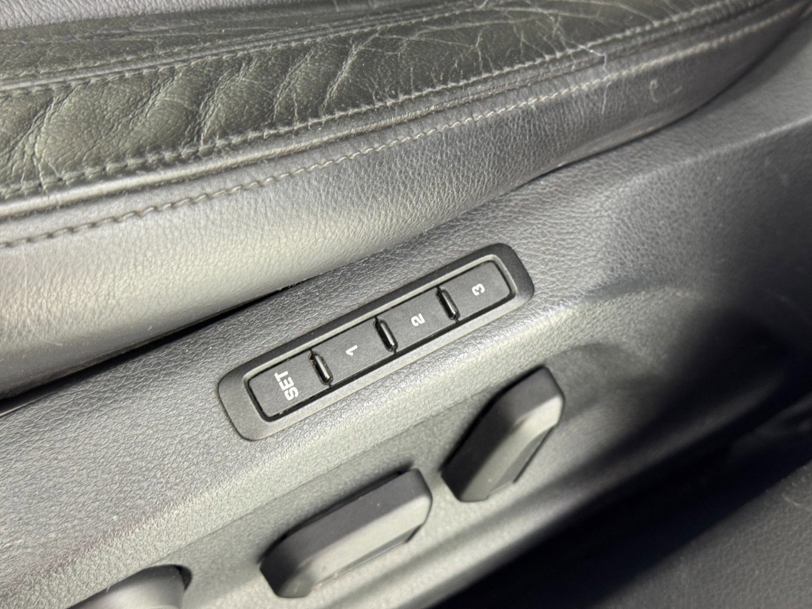 Used 2017 Volkswagen Tiguan Sport image 17