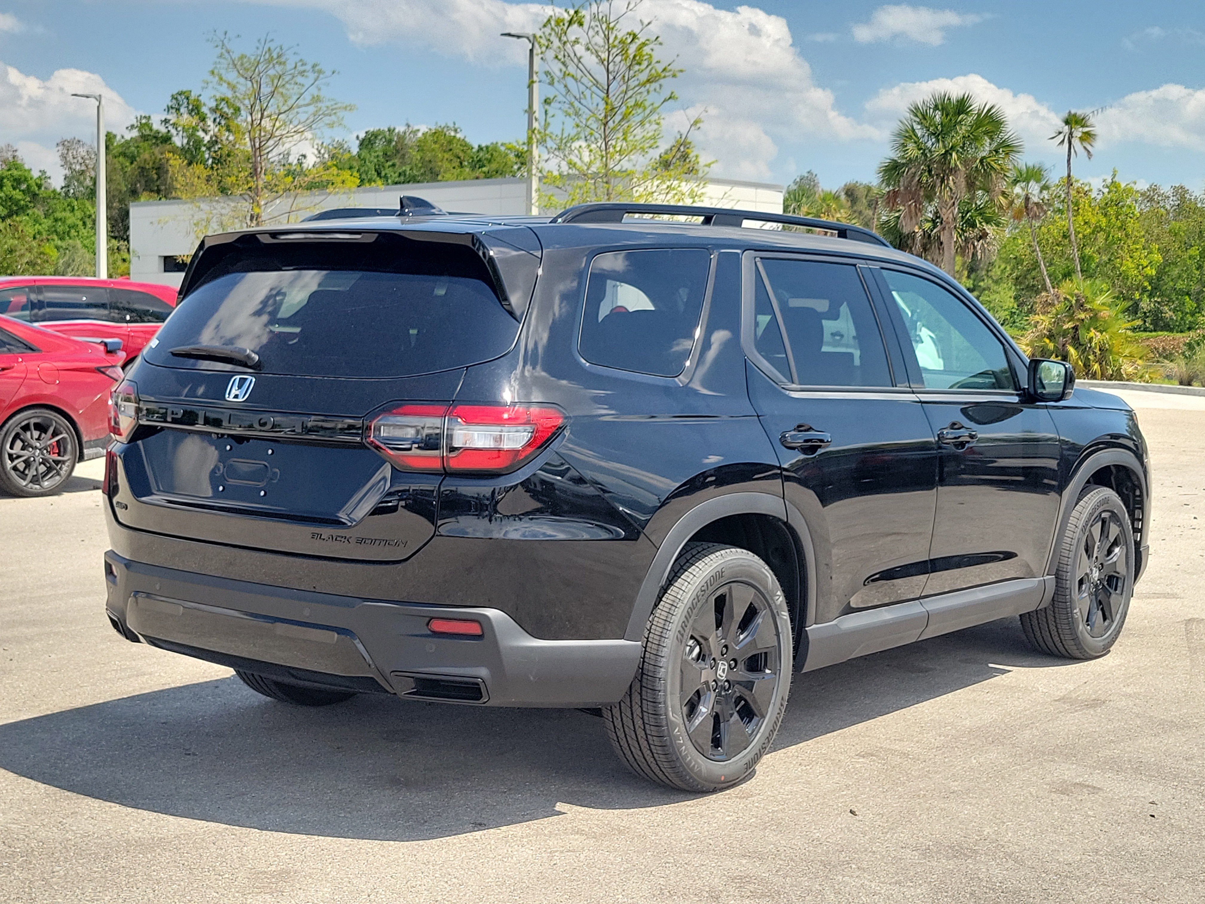 New 2026 Honda Pilot Black Edition image 7