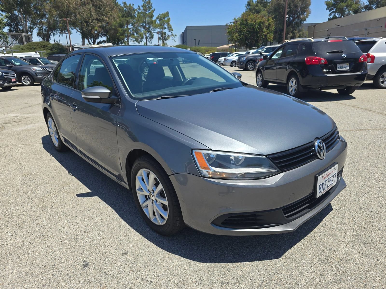 Used 2011 Volkswagen Jetta SE FWD image 3