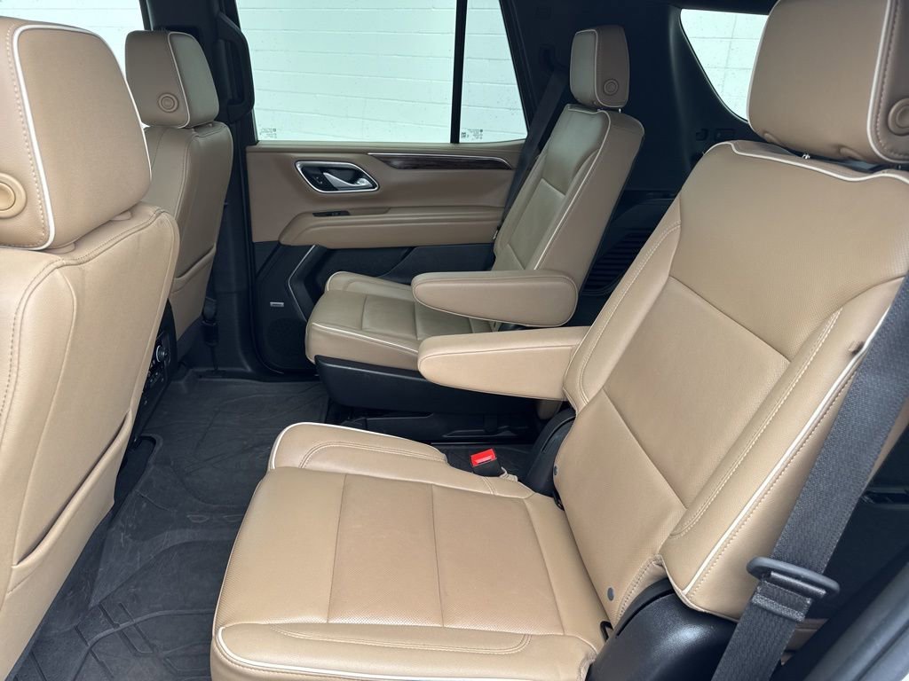 Used 2022 Chevrolet Tahoe Premier AWD/4WD image 15