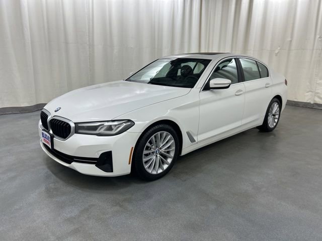 Used 2022 BMW 530i xDrive w/ Convenience Package image 2