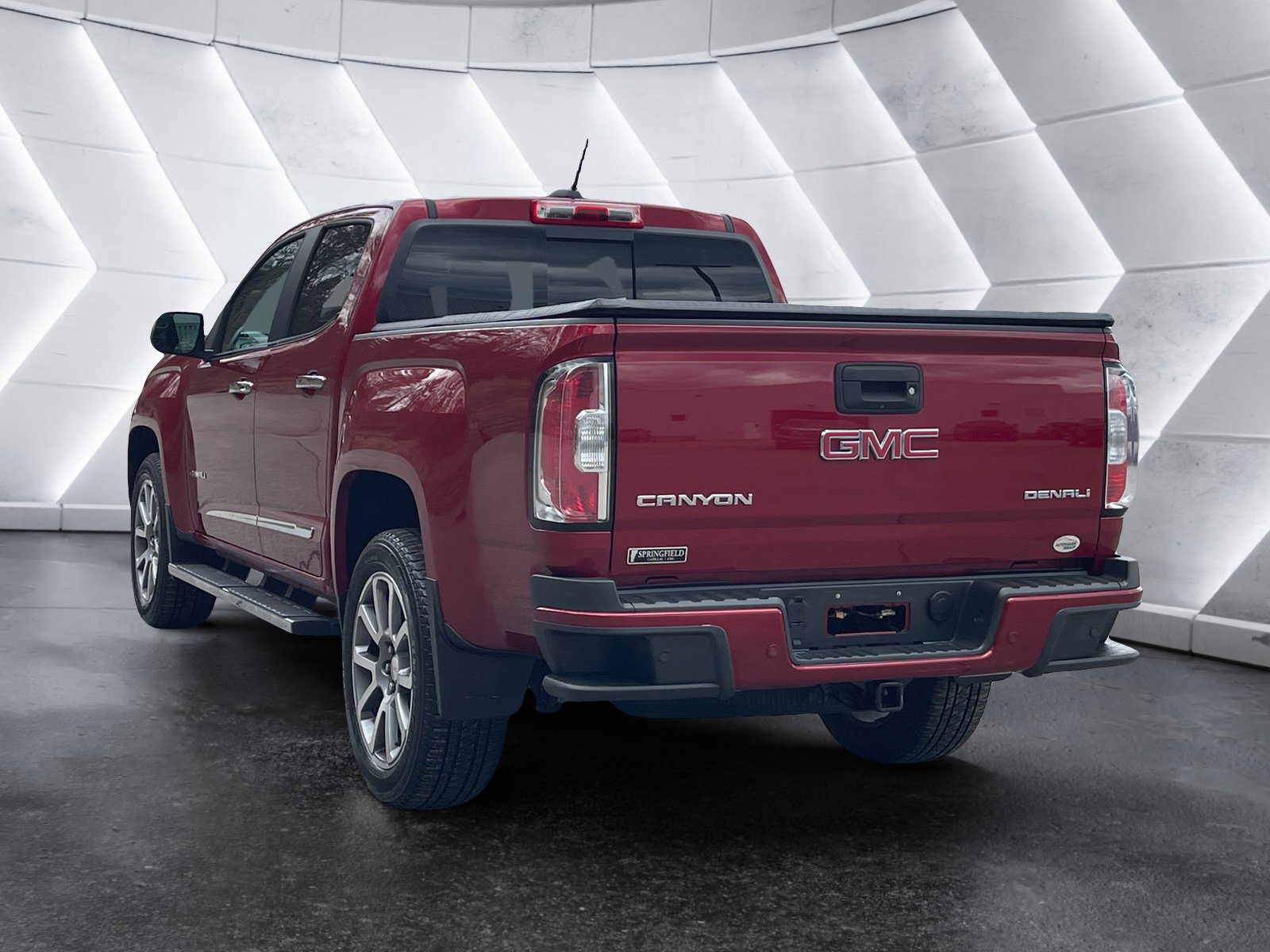 Used 2020 GMC Canyon Denali image 4