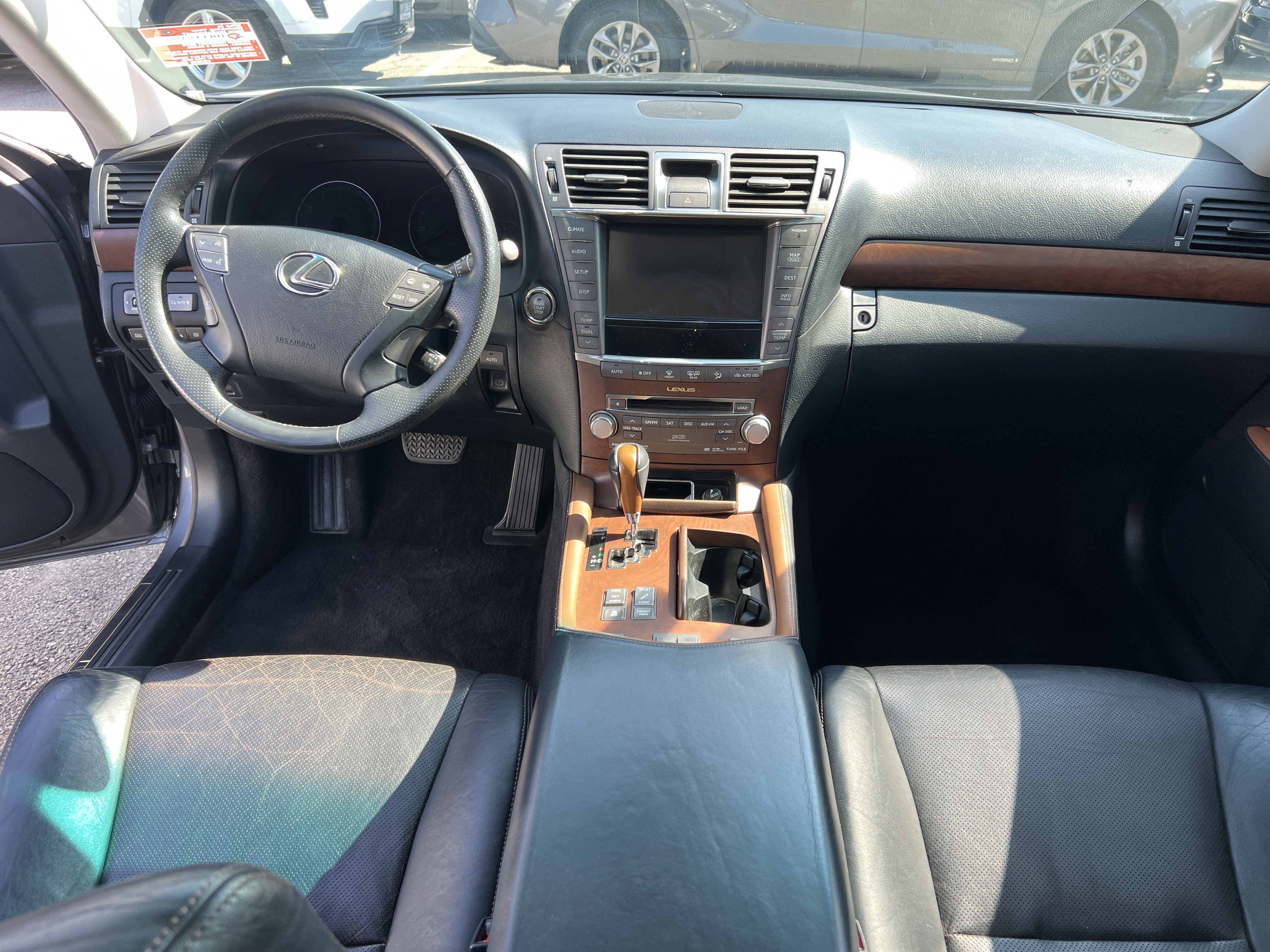 Used 2012 Lexus LS 460 w/ Sport Pkg image 19