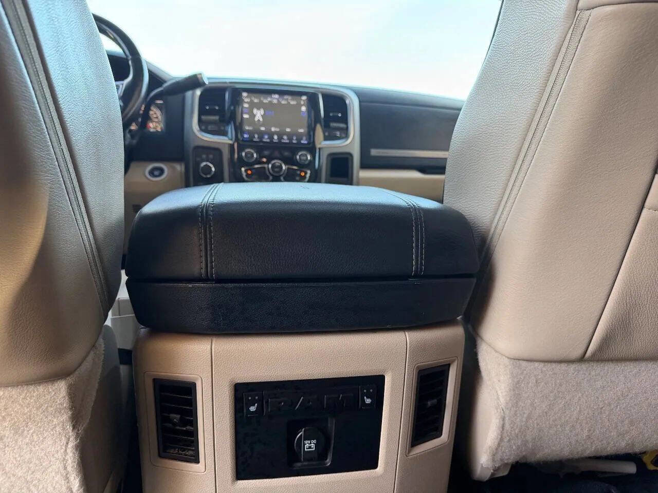 Used 2018 RAM 3500 Laramie Longhorn image 19