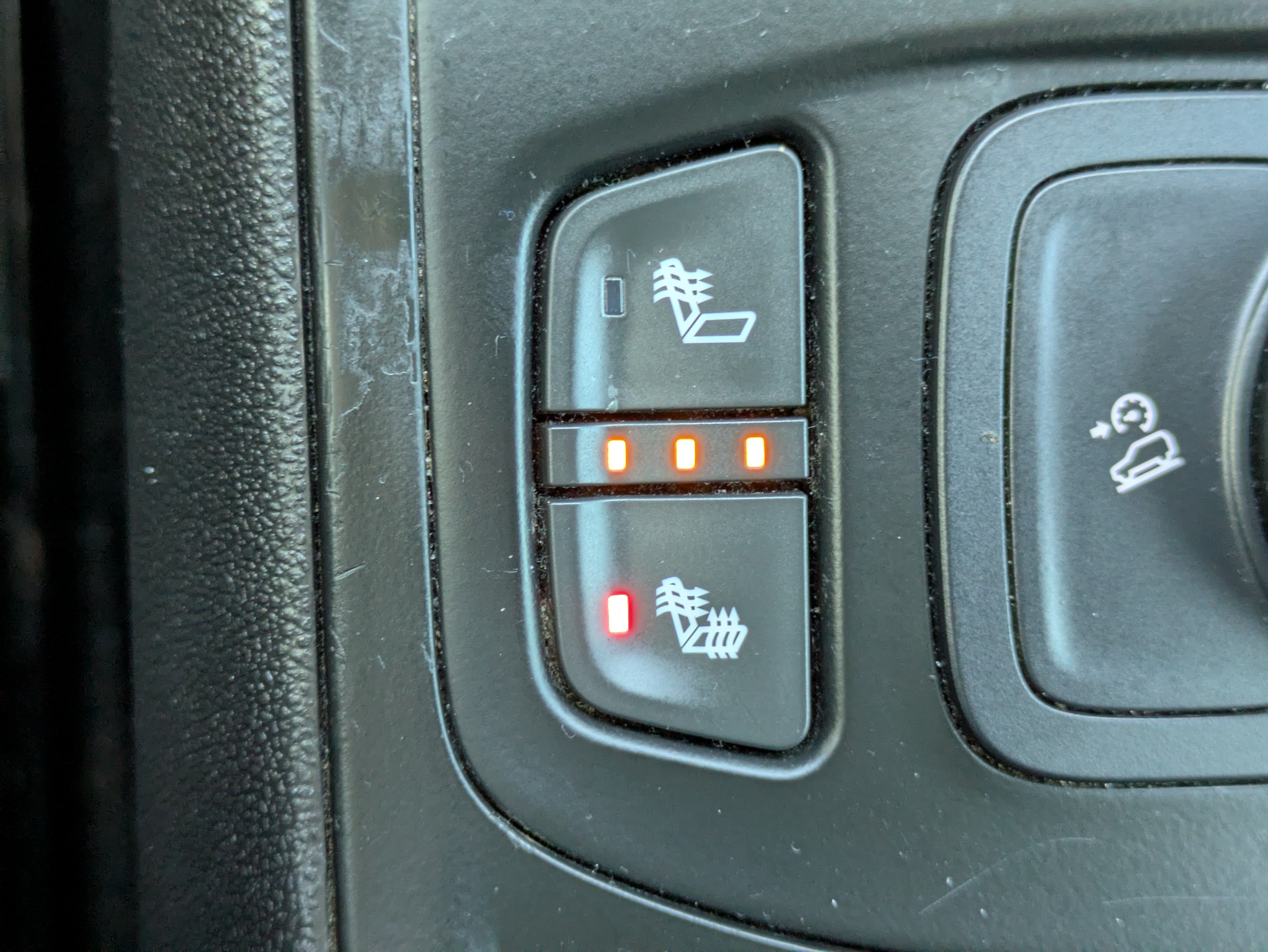 Used 2018 GMC Terrain SLE w/ Driver Convenience Package FWD image 26