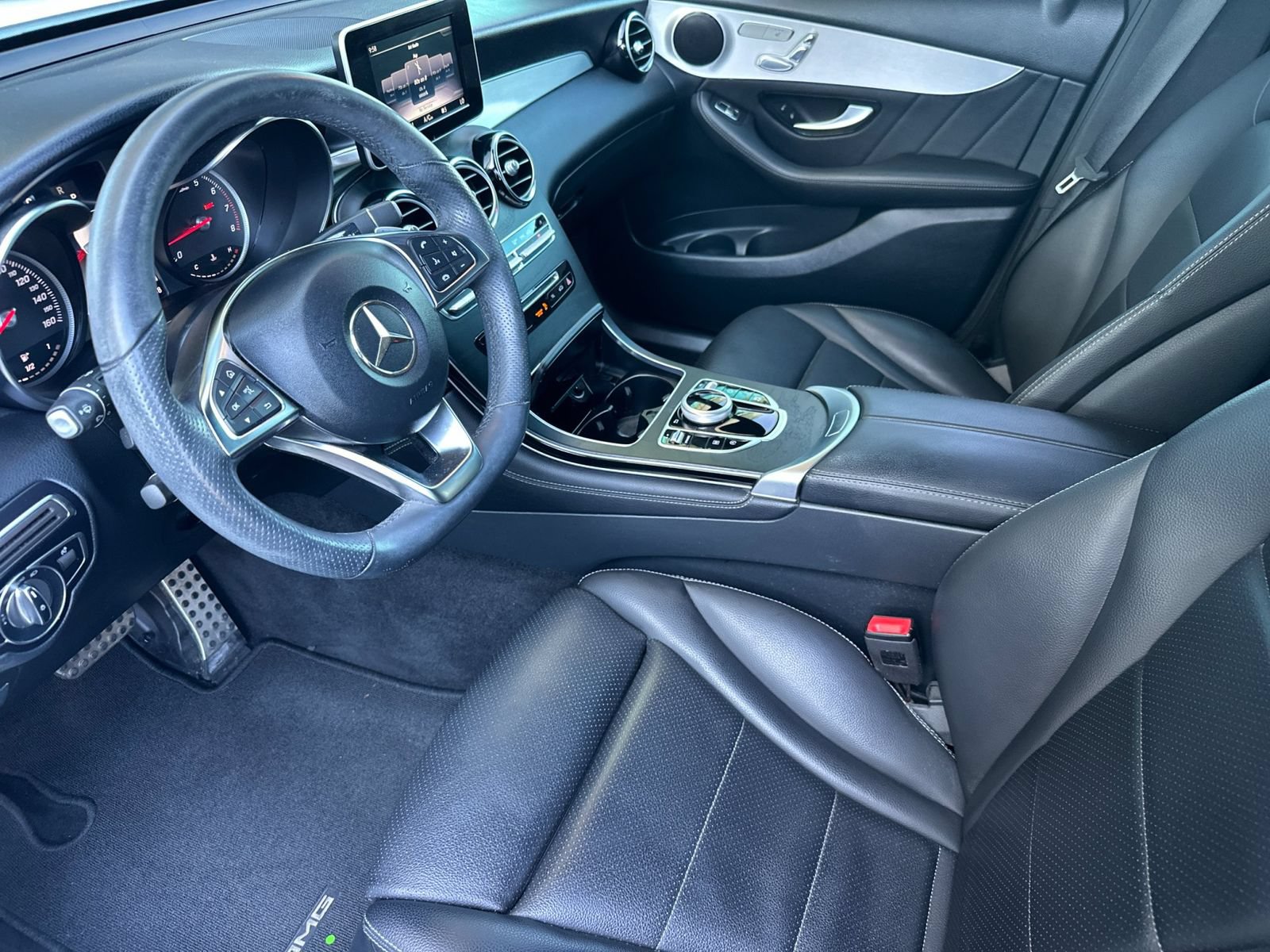 Used 2019 Mercedes-Benz GLC 300 image 10