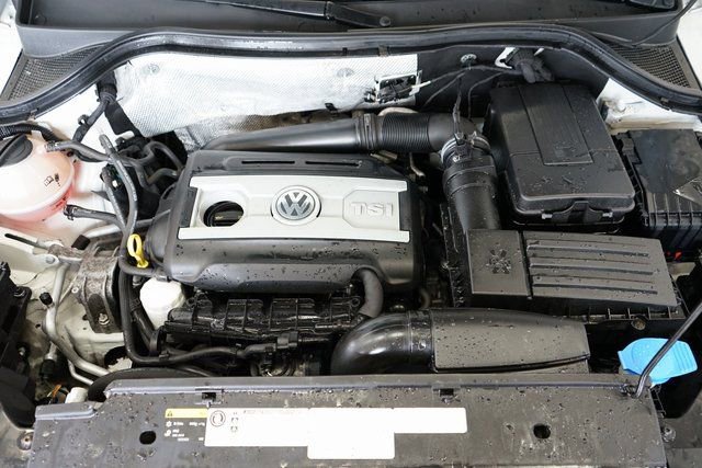 Used 2017 Volkswagen Tiguan Sport image 48