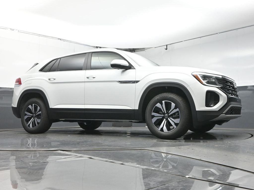New 2026 Volkswagen Atlas Cross Sport SE image 33