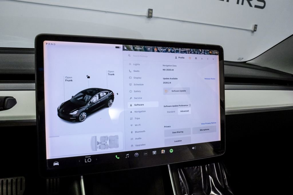 Used 2018 Tesla Model 3 Performance image 32