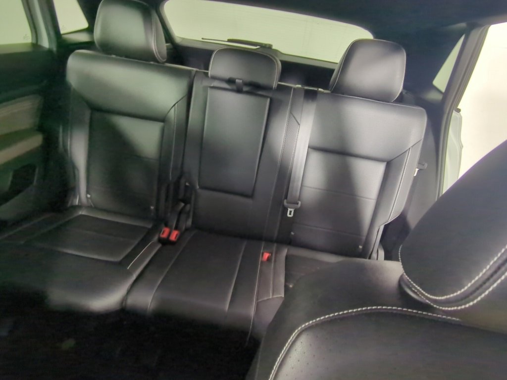 Used 2023 Volkswagen Atlas Cross Sport SE image 18