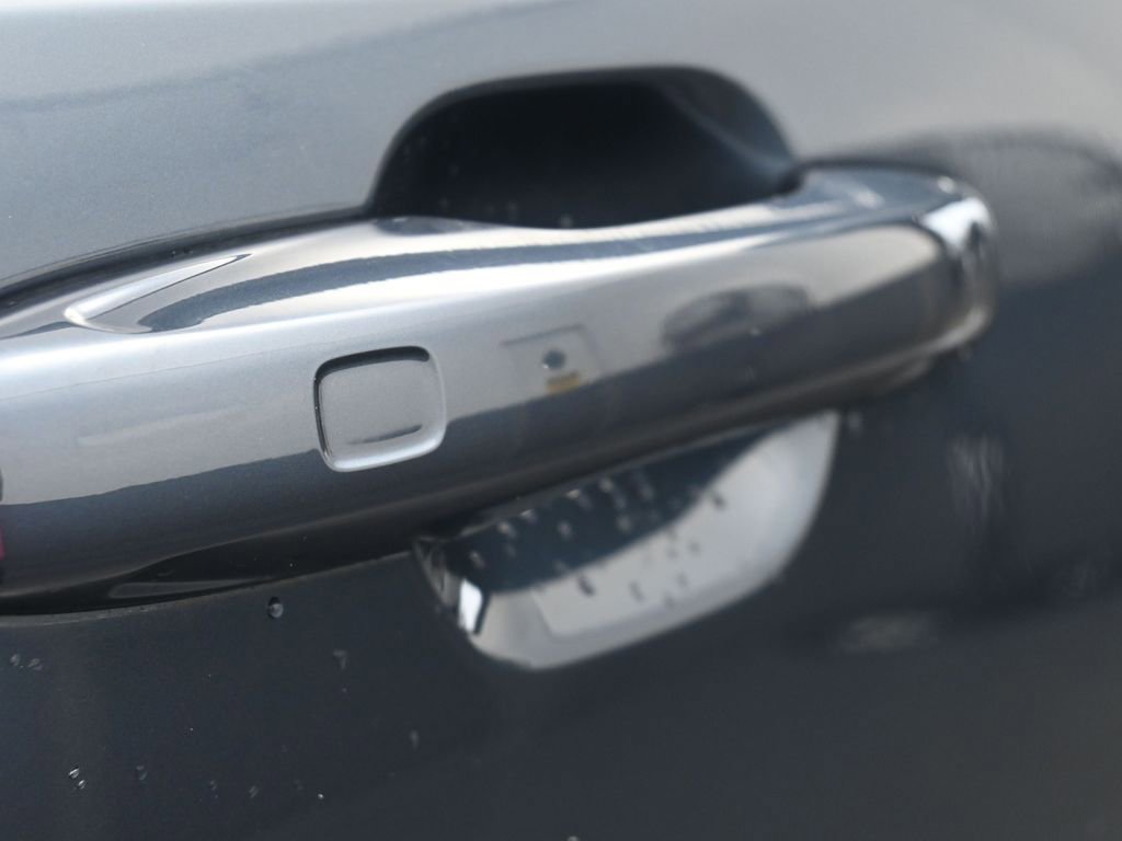 Used 2020 Volvo XC90 T5 Momentum w/ Protection Package image 44