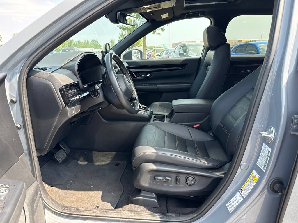 Used 2024 Honda CR-V Sport Touring image 18