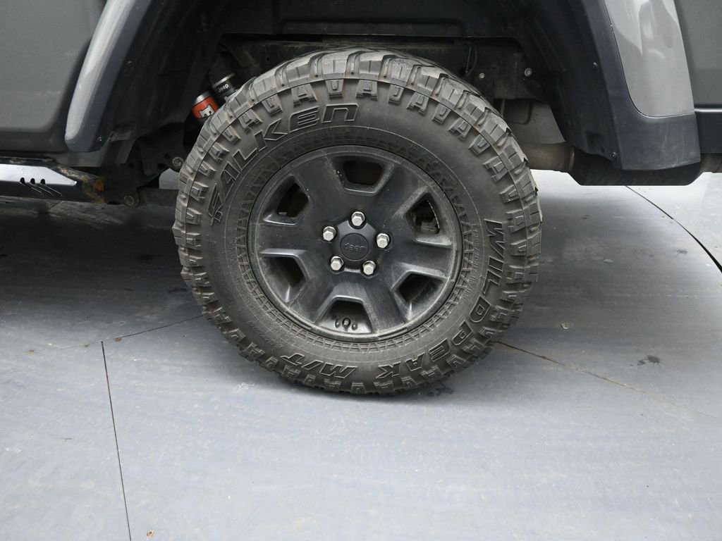 Used 2020 Jeep Gladiator Mojave AWD/4WD image 14