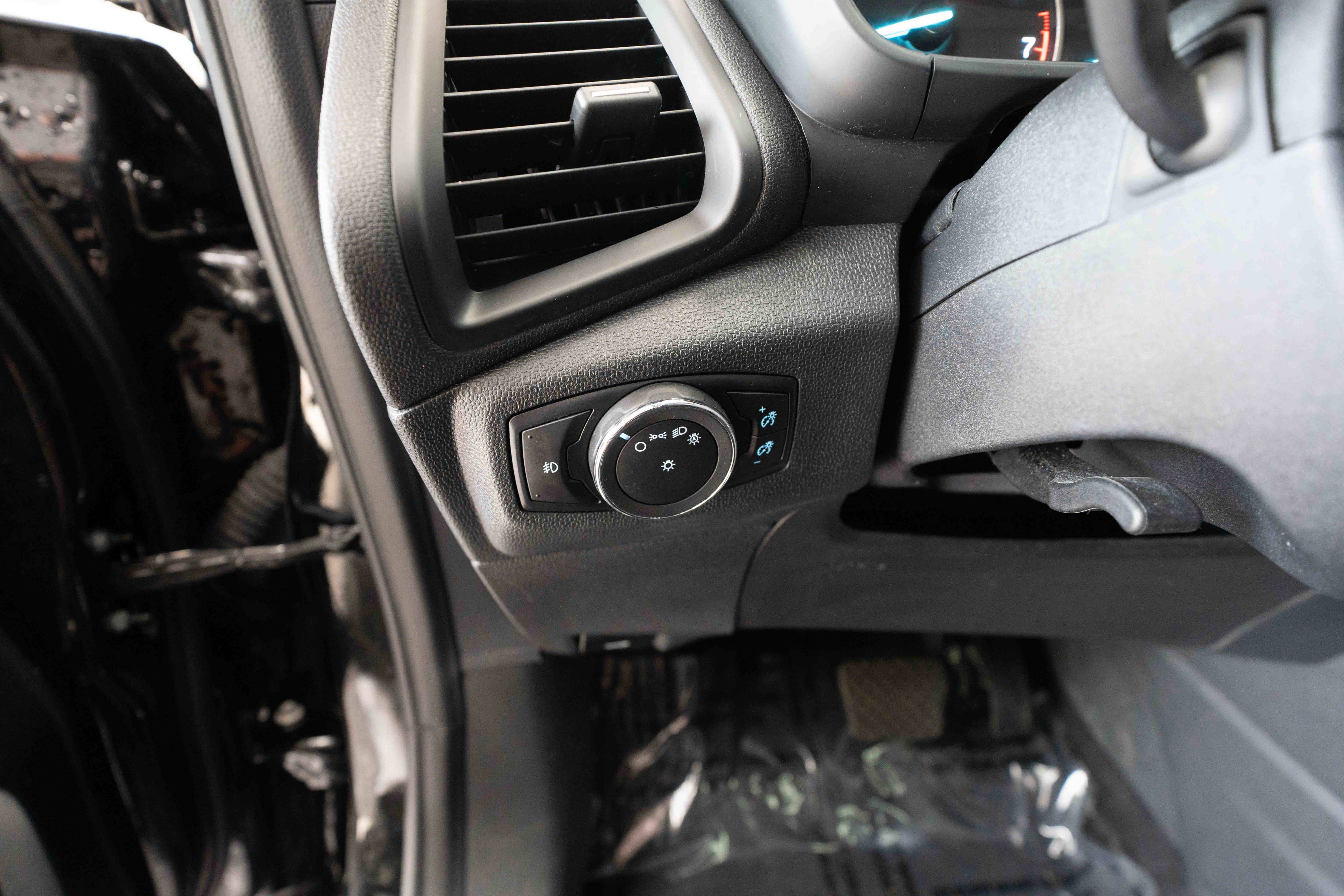 Used 2020 Ford EcoSport SE AWD/4WD image 11