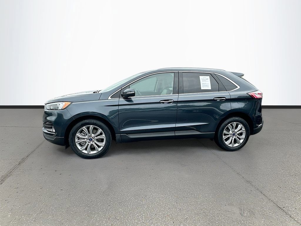 Used 2022 Ford Edge Titanium image 4