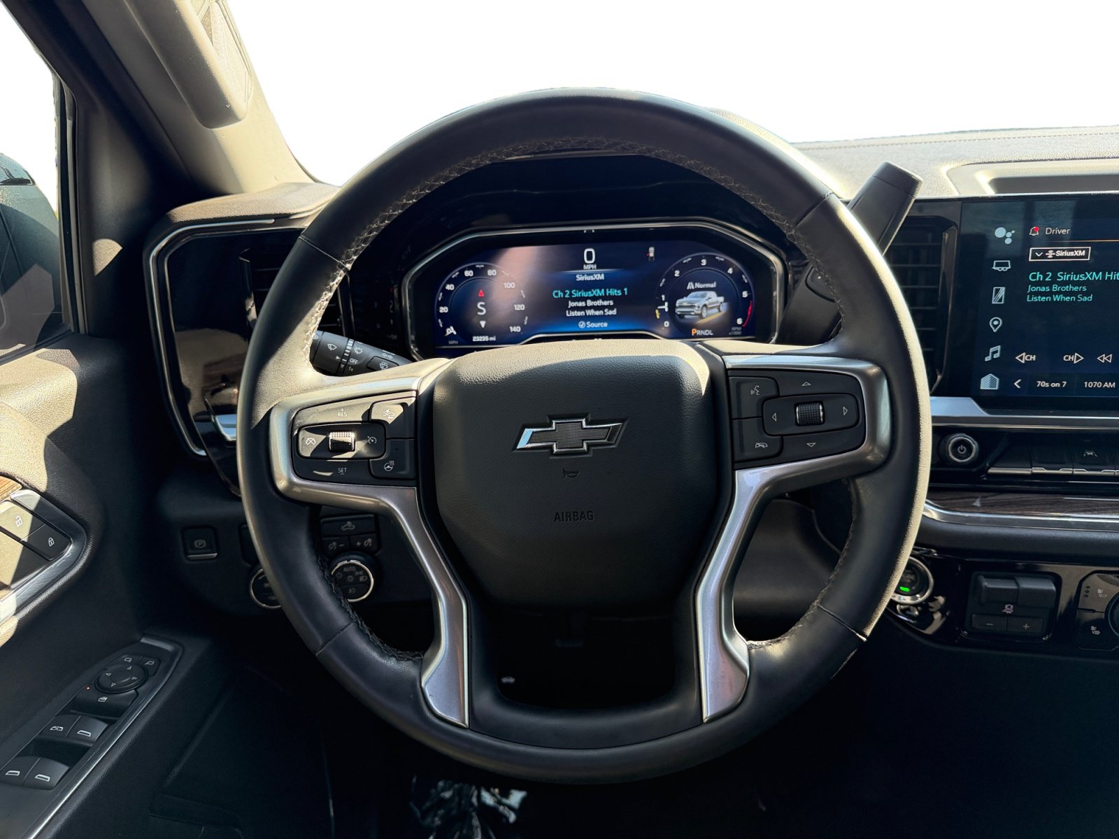 Used 2023 Chevrolet Silverado 1500 RST w/ Rally Edition RWD image 12