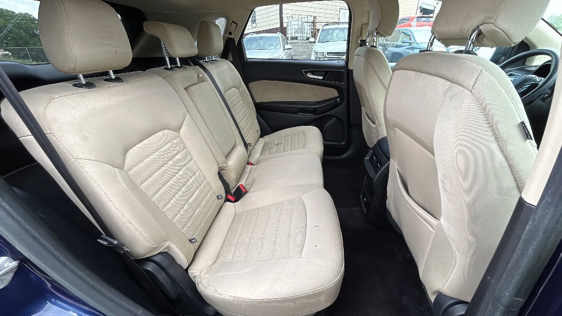 Used 2016 Ford Edge SE FWD image 35