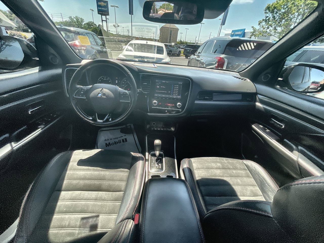 Used 2020 Mitsubishi Outlander LE FWD image 20