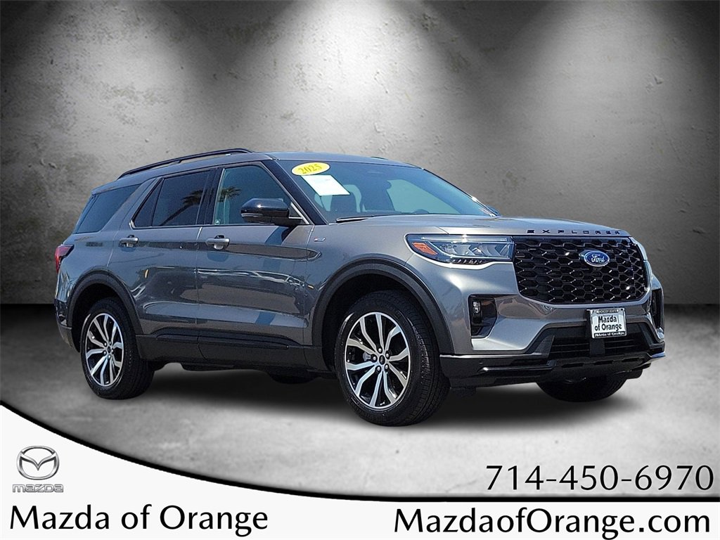Used 2025 Ford Explorer ST-Line
