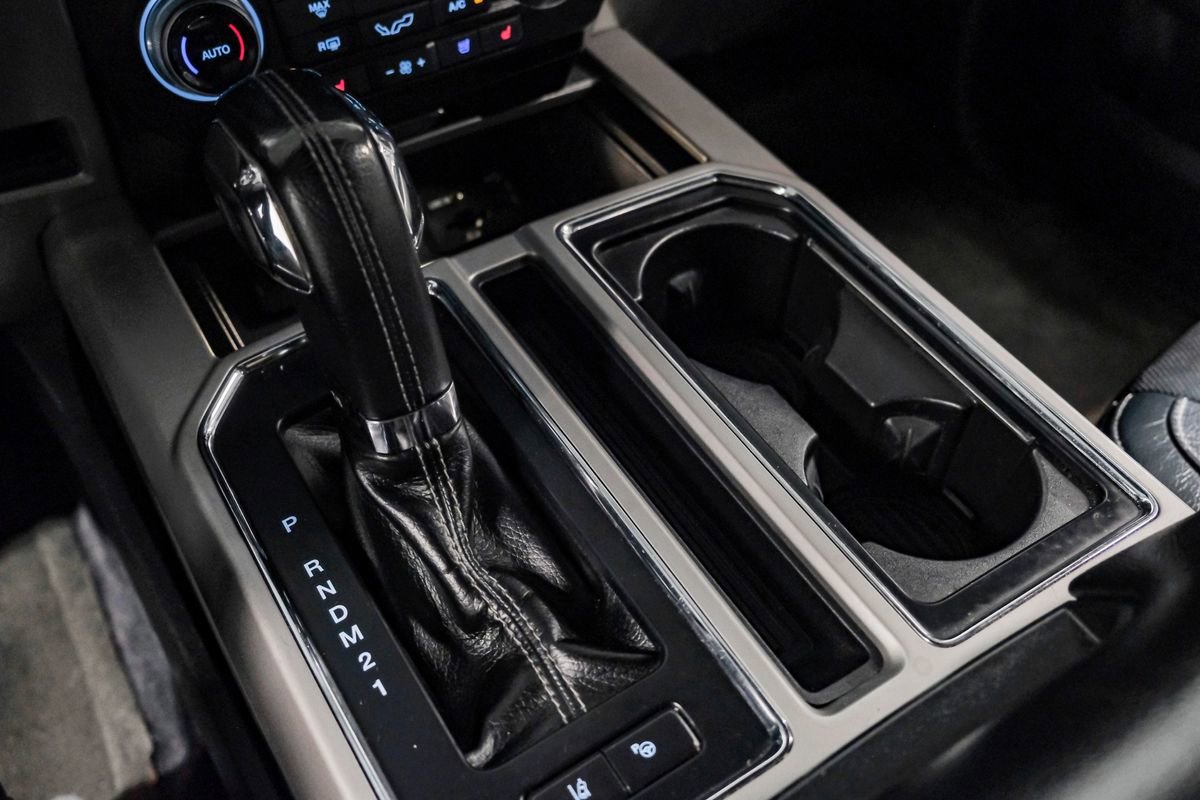 Used 2015 Ford F150 Lariat w/ Equipment Group 502A Luxury RWD image 18