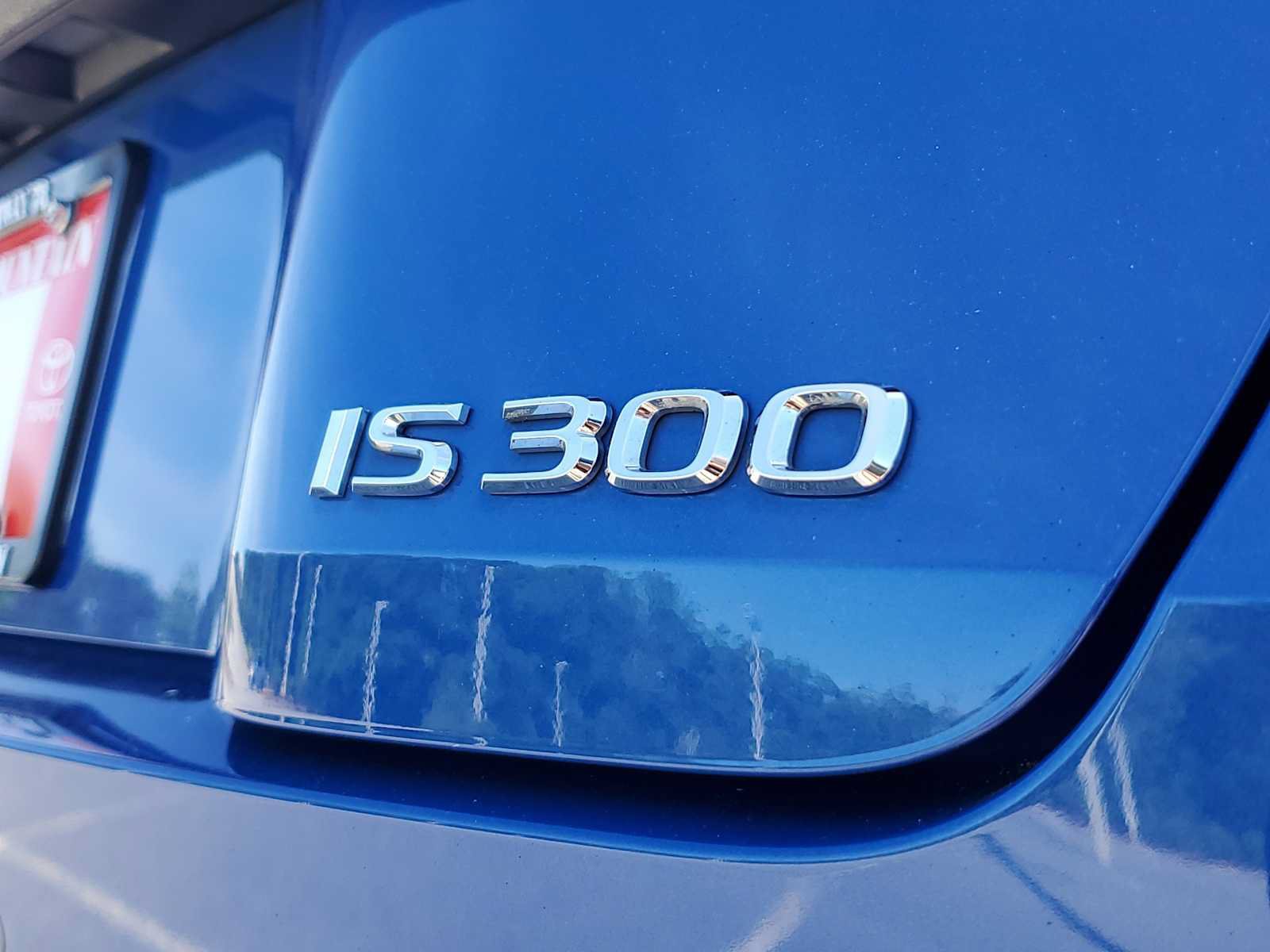 Used 2023 Lexus IS 300 w/ Premium Package RWD image 11