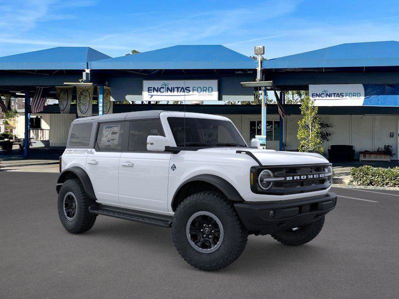 New 2025 Ford Bronco Outer Banks w/ Sasquatch Package AWD/4WD image 7