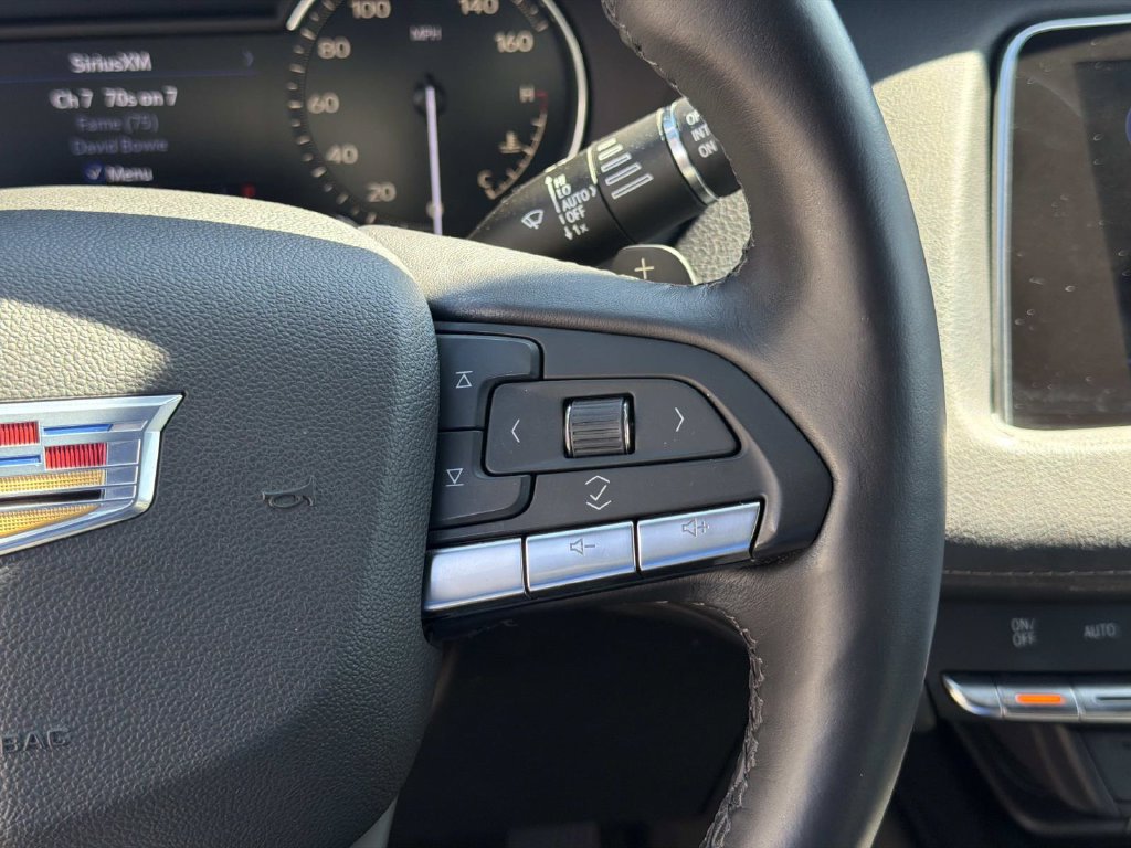 Used 2020 Cadillac XT4 Premium Luxury FWD image 22