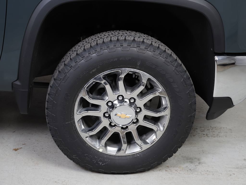 New 2026 Chevrolet Silverado 3500 LTZ w/ LTZ Premium Package image 6