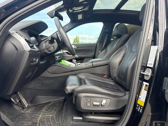 Used 2021 BMW X6 xDrive40i w/ M Sport Package AWD/4WD image 11