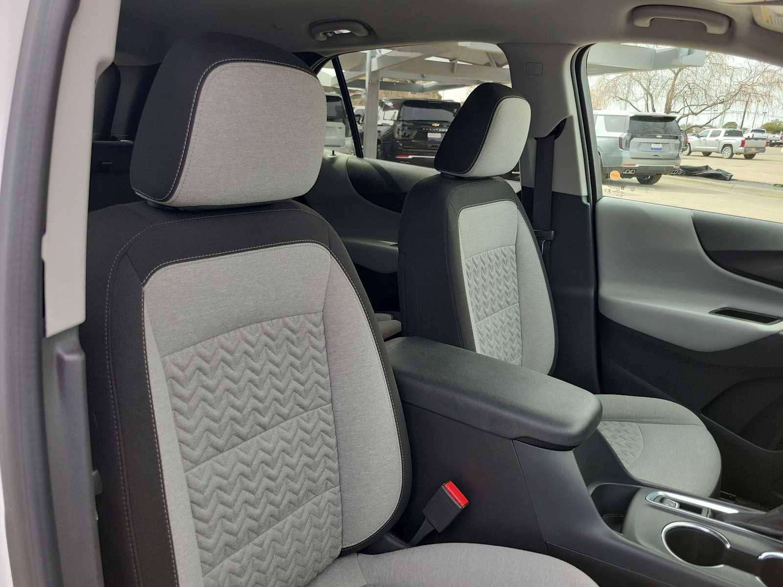 Used 2024 Chevrolet Equinox LT image 18