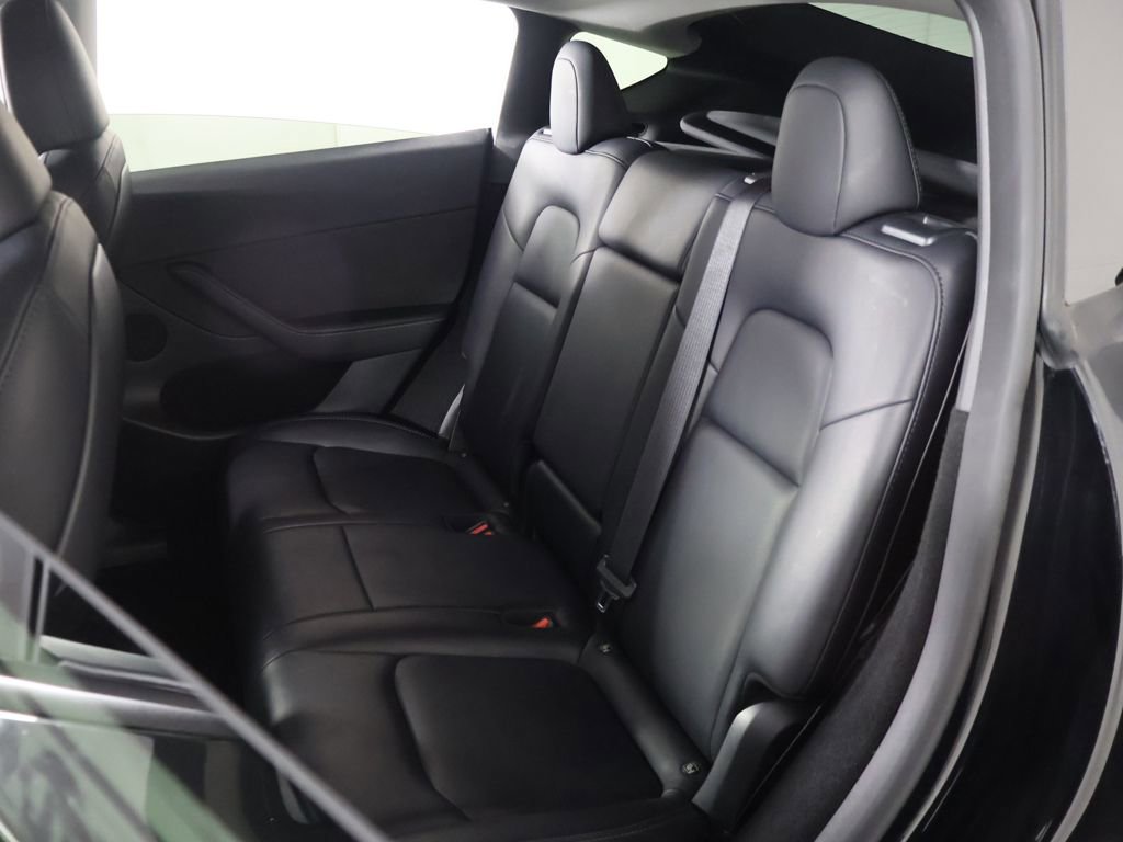 Used 2024 Tesla Model Y Performance image 32