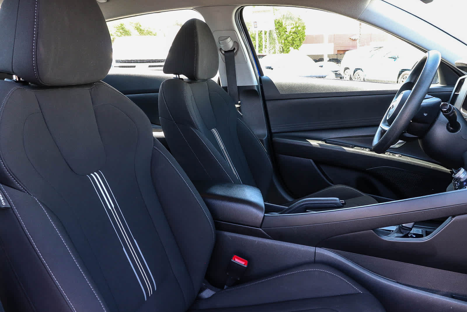 Used 2022 Hyundai Elantra SEL FWD image 26