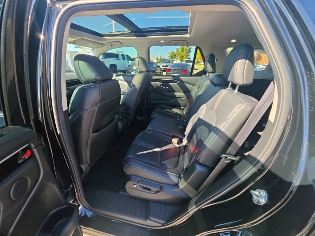Certified 2024 Honda Pilot Touring image 27