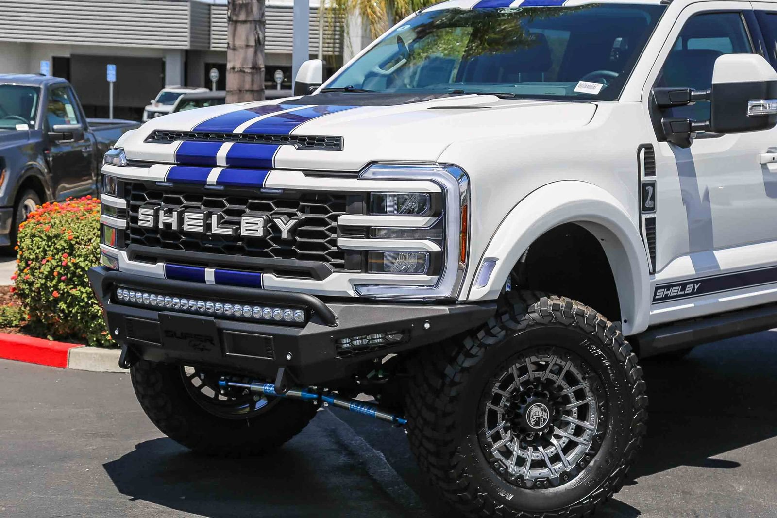 New 2026 Ford F250 Lariat w/ Black Appearance Package AWD/4WD image 2