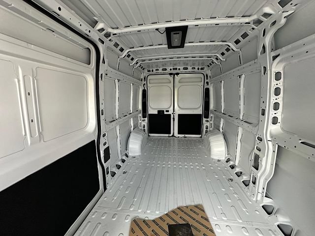 New 2024 RAM ProMaster 2500 w/ Safety Group FWD image 21