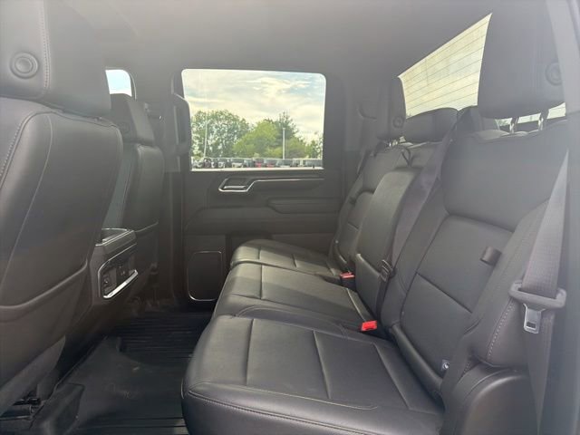 Used 2024 GMC Sierra 3500 SLT w/ SLT Convenience Package AWD/4WD image 17