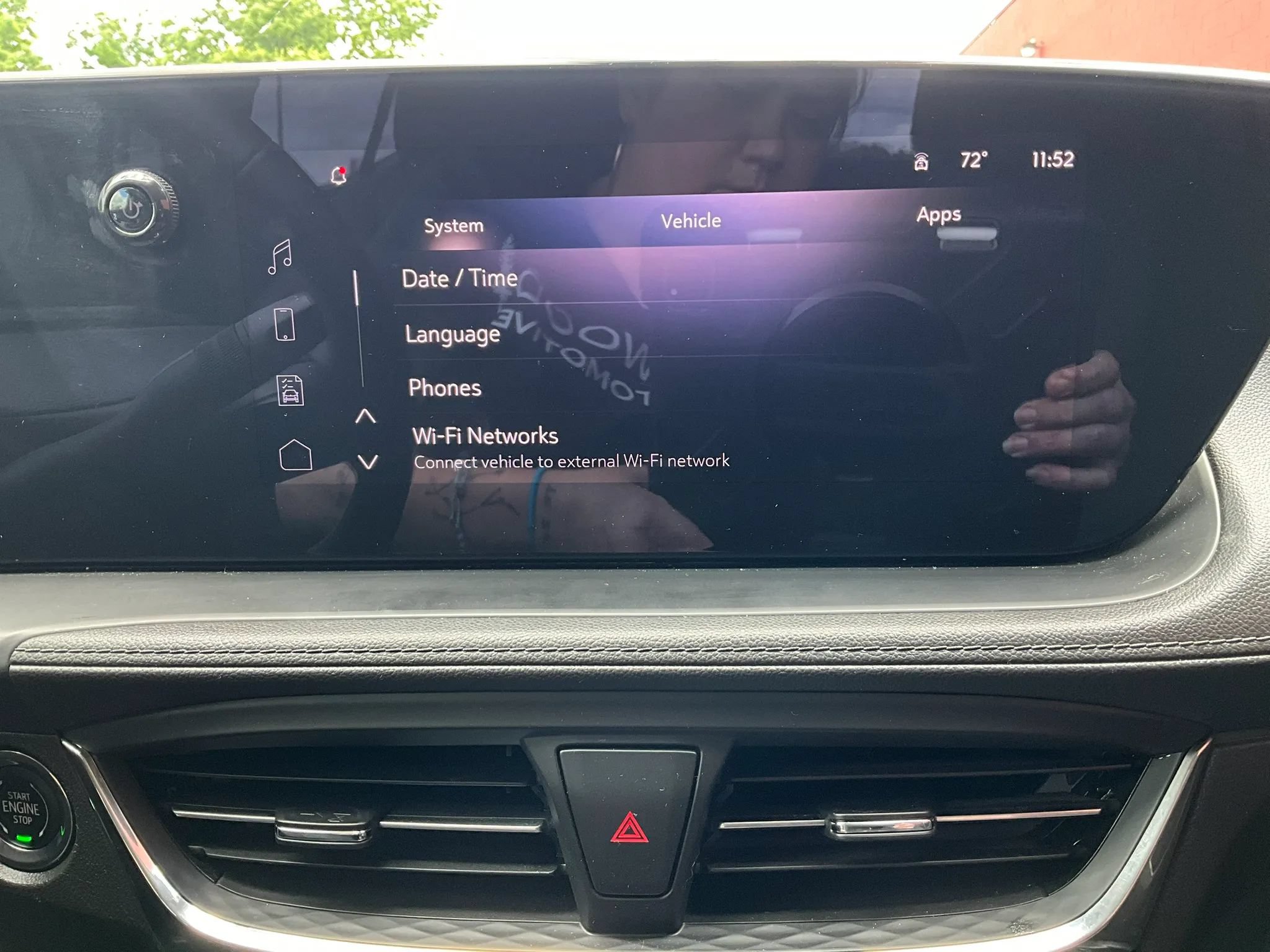 Used 2025 Buick Encore GX Preferred AWD/4WD image 35