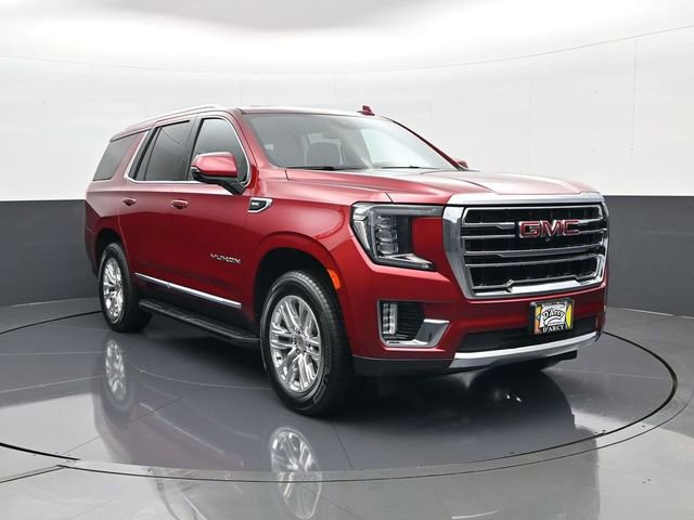 Used 2024 GMC Yukon SLT w/ SLT Luxury Package image 3