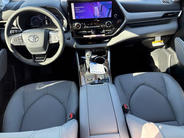 New 2026 Toyota Highlander Limited image 13