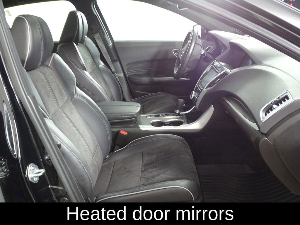 Used 2019 Acura TLX 2.4L Technology Pkg w/A-Spec P image 16