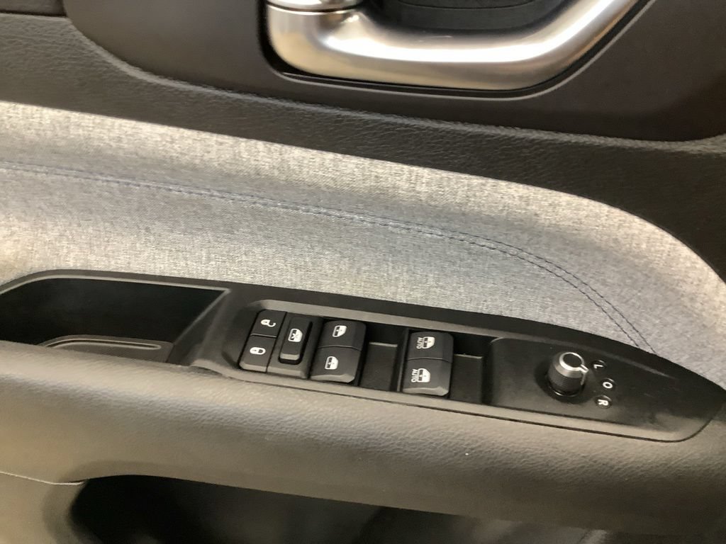 Used 2022 Jeep Compass Latitude w/ Convenience Group AWD/4WD image 21