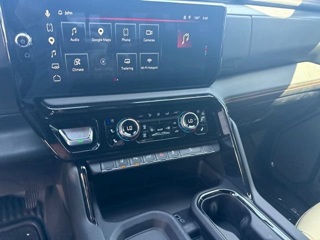 Used 2025 GMC Sierra 2500 AT4 w/ AT4 Premium Plus Package AWD/4WD image 6