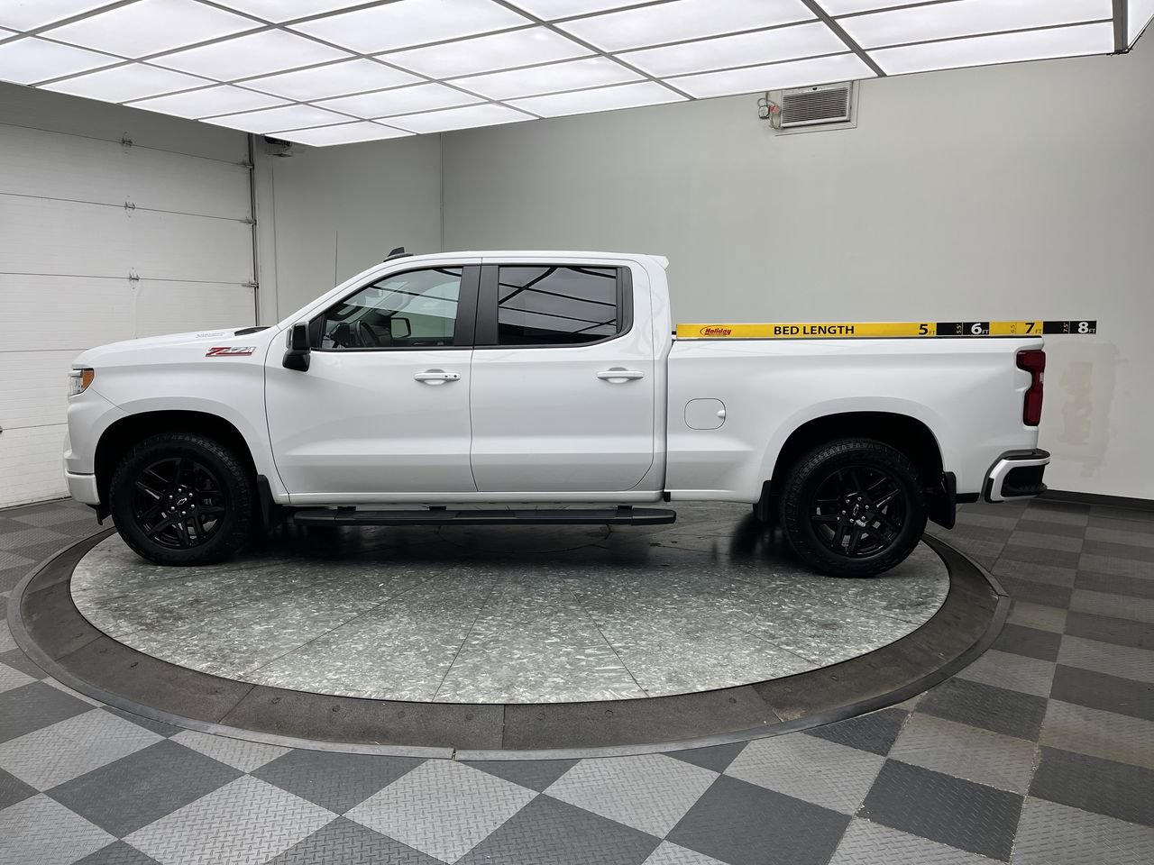 Certified 2024 Chevrolet Silverado 1500 RST w/ Convenience Package II AWD/4WD image 7