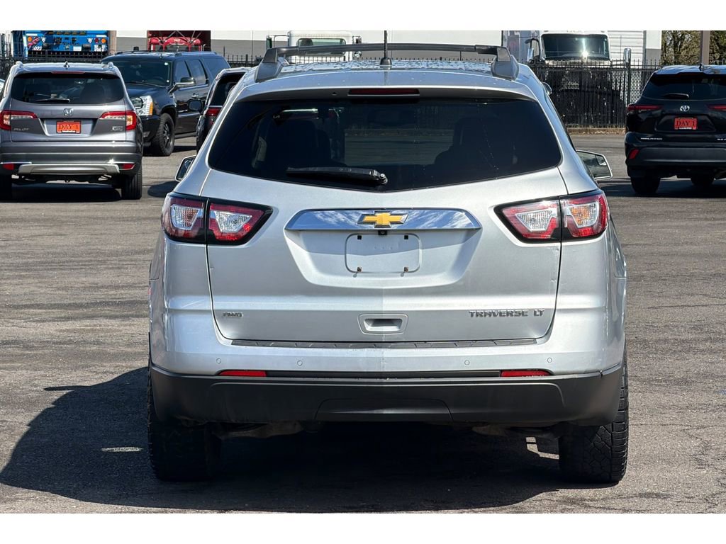 Used 2014 Chevrolet Traverse LT w/ LPO, 'HIT The Road' Package image 6