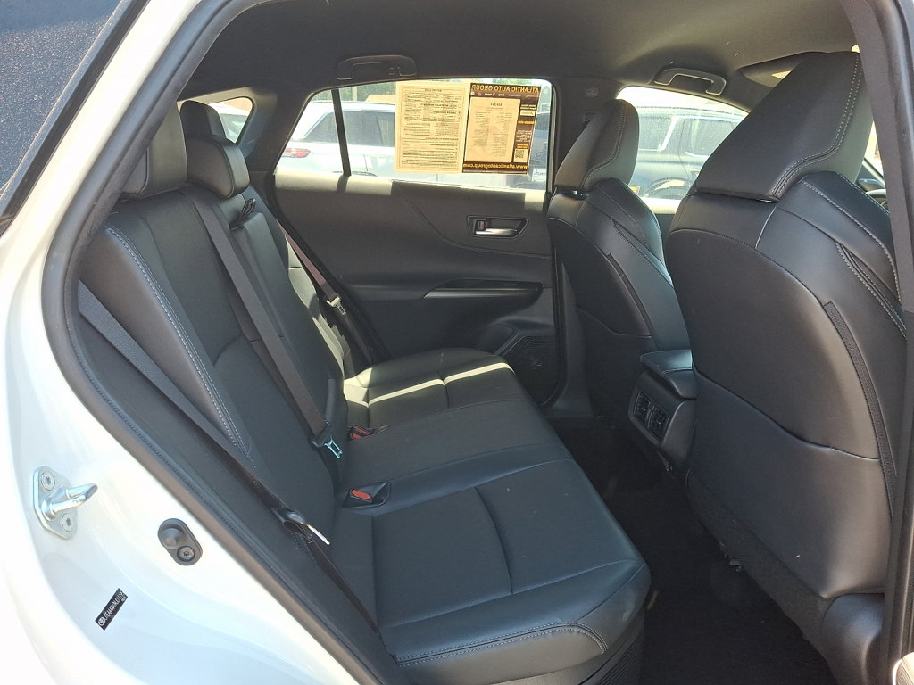 Used 2021 Toyota Venza XLE w/ Softex Package AWD/4WD image 15