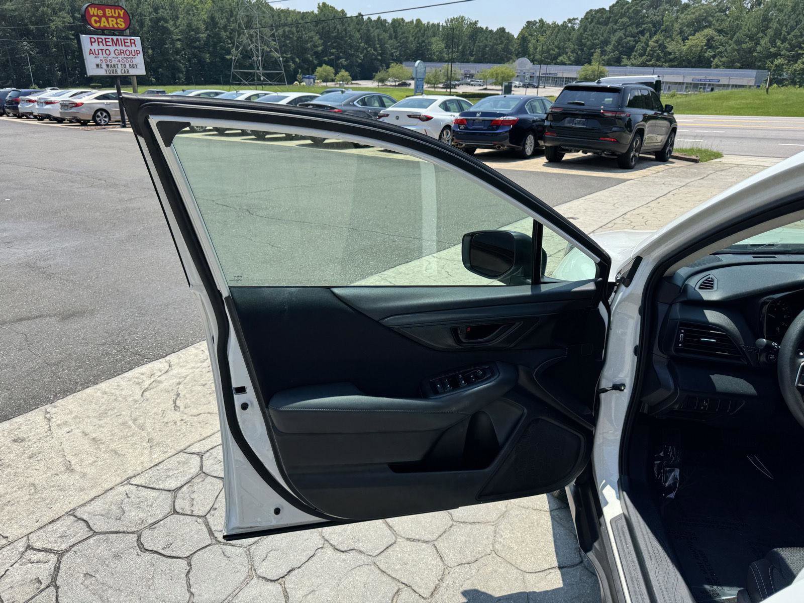 Used 2021 Subaru Outback image 5