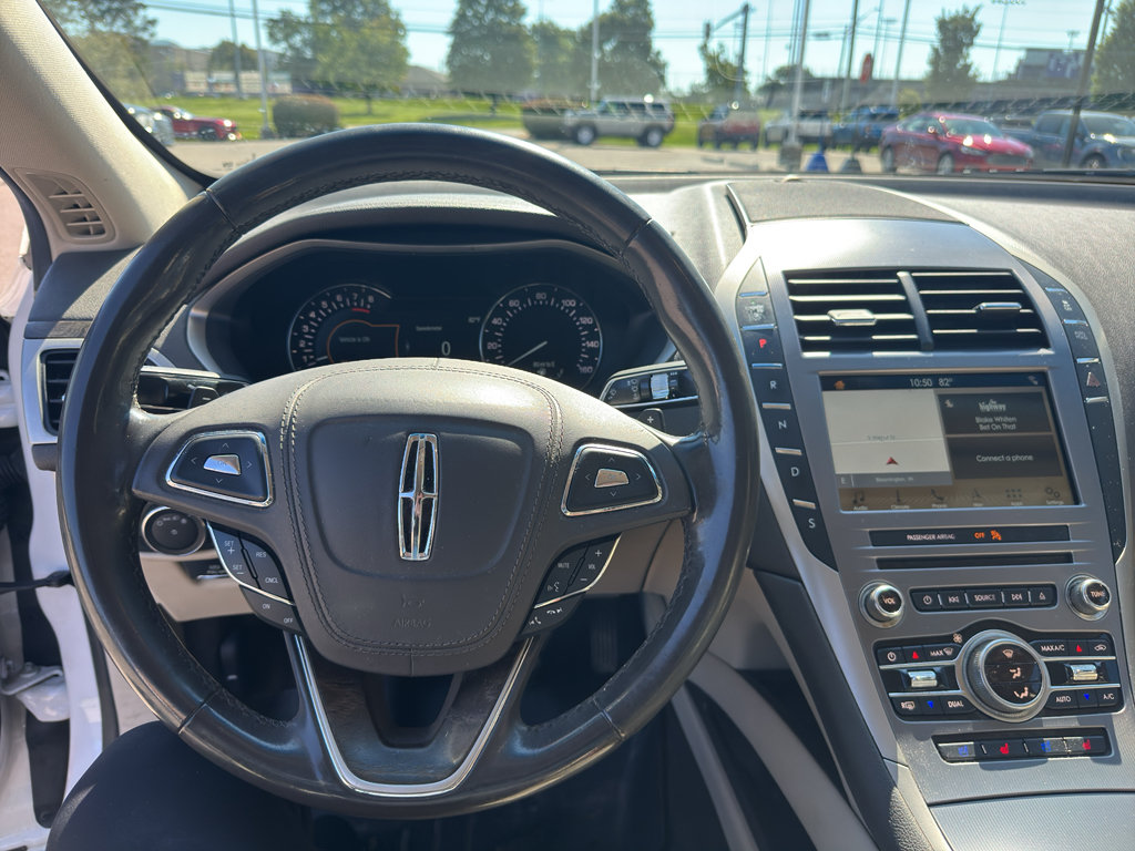 Used 2017 Lincoln MKZ Reserve FWD image 10