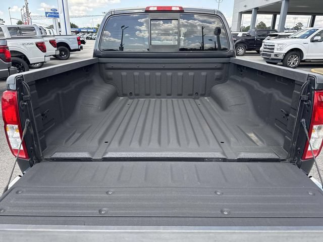 Used 2015 Nissan Frontier SV RWD image 13
