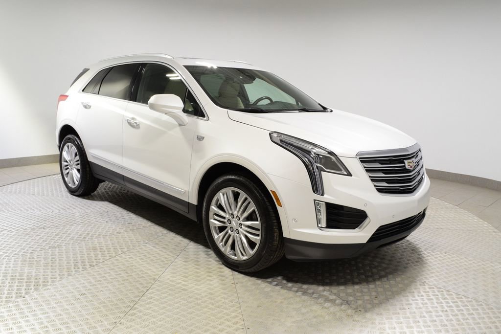 Used 2018 Cadillac XT5 Premium Luxury w/ Driver Assist Package image 12