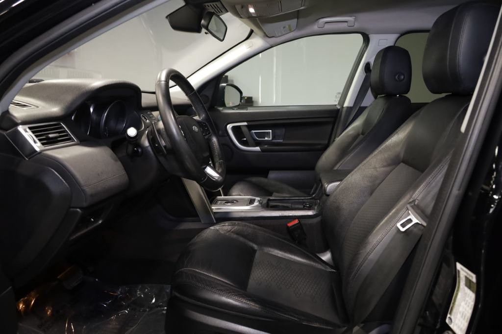 Used 2017 Land Rover Discovery Sport SE AWD/4WD image 12